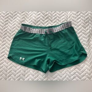 Under Armour Women's Green Athletic Shorts Medium